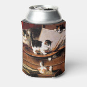 Moederkat en Kittens op tafel Blikjeskoeler (Blikje Achterkant)