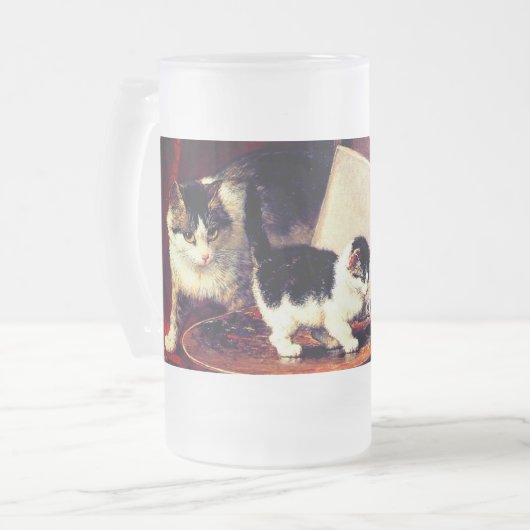Moederkat en Kittens op tafel Matglas Bierpul (Voorkant links)