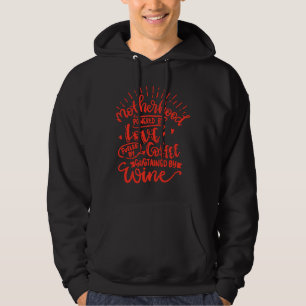 Moederschap aangedreven door liefde gevoed door ko hoodie
