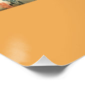 Moeie Leeuw op Tractor Avontuur Perfect Poster (Hoek)