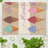 Moeie Pastel Waterverf Ijsje Funny Aangepaste Naam Theedoek (Gevouwen)