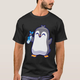 Moeie pinguïn met vis cartoon t-shirt