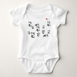 Moeie slapende en spelende pandapatroon babybodysu romper