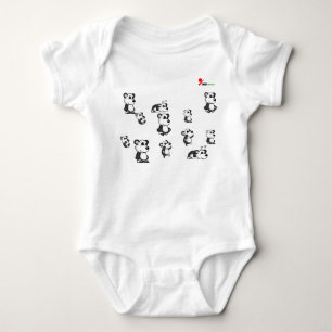 Moeie slapende en spelende pandapatroon babybodysu romper