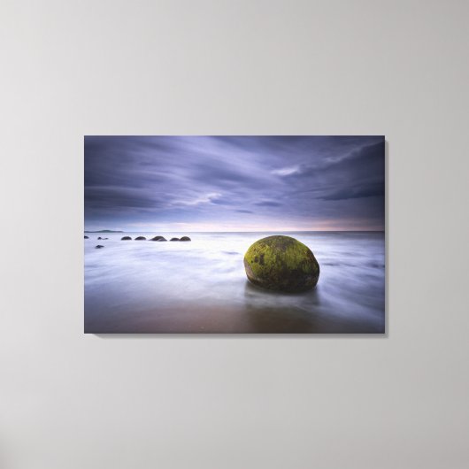 Moeraki Boulders Sunrise Seascape Canvas Afdruk (Voorkant)
