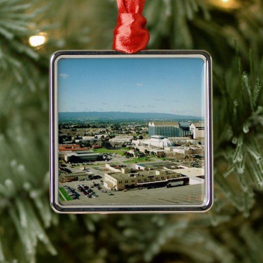 Moffett Field in Silicon Valley Metalen Ornament (Boom)