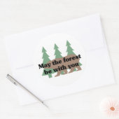 Moge het bos bij je zijn ronde sticker (Envelop)