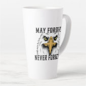 Moge vergeven, vergeet nooit Eagle Latte Mok (Rechterhoek)