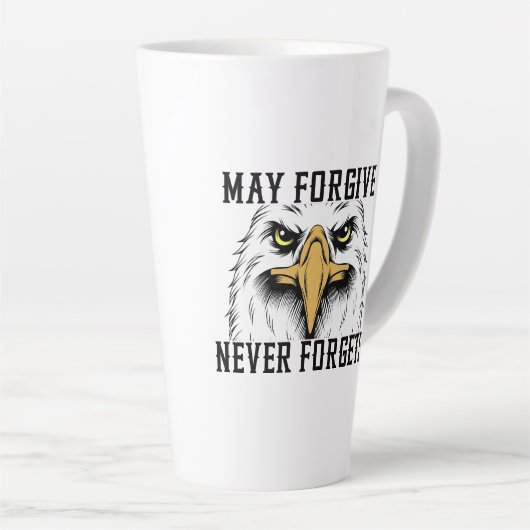 Moge vergeven, vergeet nooit Eagle Latte Mok (Rechterhoek)