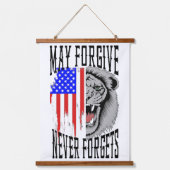 Moge vergeven, vergeet nooit leeuw hangend wandkleed (Voorkant)