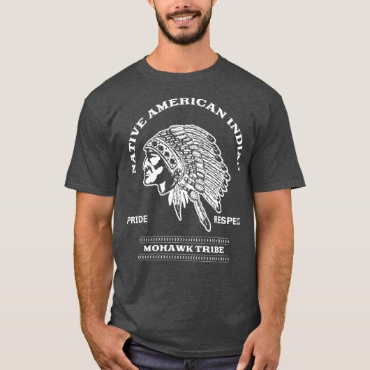 Mohawk Geïnspireerd met inheemse Amerikaanse stam T-shirt (Voorkant)