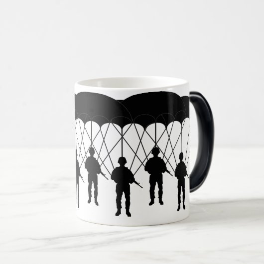 Mok aan boord (Voorkant rechts)