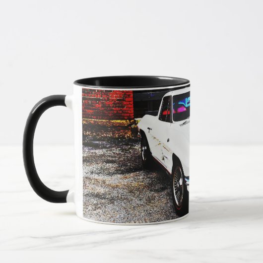 Mok bekerwedstrijd oude en klassieke corvette (Links)