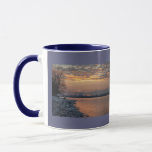 Mok bij de zonsondergang in de wintertijd