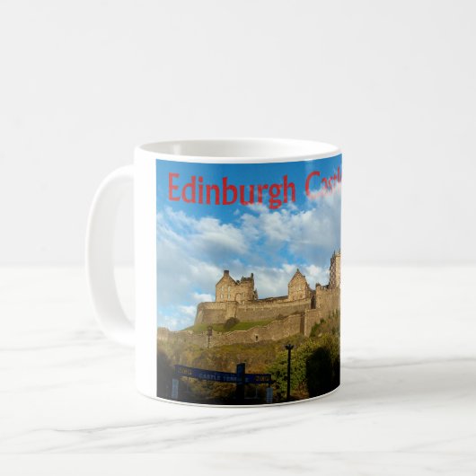 Mok bij het kasteel van Edinburgh (Voorkant links)