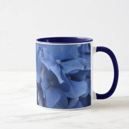 Mok blauwe hydrangeas