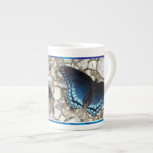 Mok blauwe vlinder (Voorkant rechts)