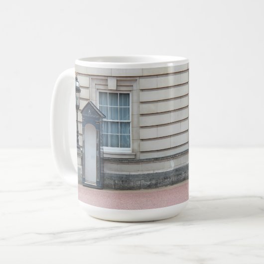 Mok Buckingham Palace (Voorkant links)