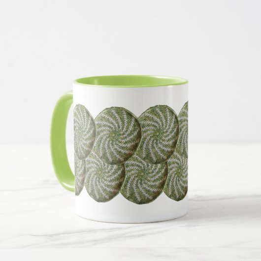 Mok - Crochet White Spiral over Green (Voorkant links)