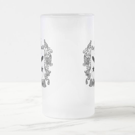 Mok Cunningham (Center)