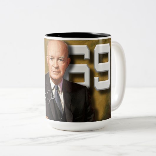 MOK CVN-69 USS DWIGHT D. EISENHOWER NAMESAKE (Voorkant rechts)