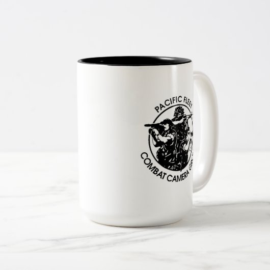 Mok Fleet Audio Visual Command Pacific en COMCAM (Voorkant rechts)