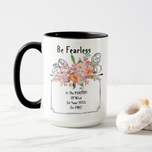 Mok Floral kan het citaat fearless promoten