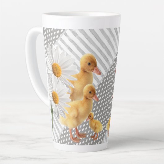Mok gele kippen Daisy Stripe Latte (Linkerhoek)