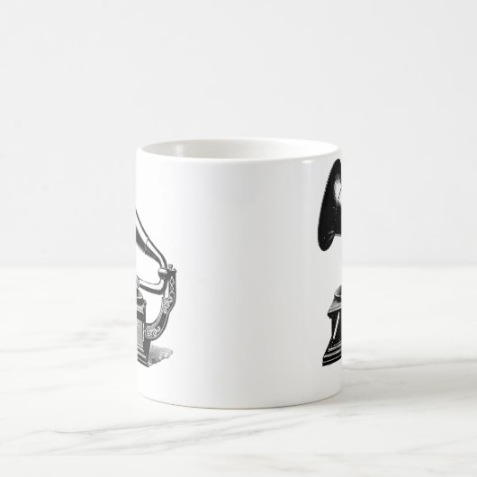 Mok Gramophone (Center)