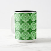 Mok groen en zwart geplakt Shamrock Pattern (Voorkant links)