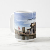 Mok Guggenheim museum (Voorkant links)