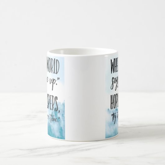 Mok Hoop fluistert, probeer het nog een keer (Center)