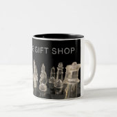 Mok in zwart-wit. (Voorkant rechts)