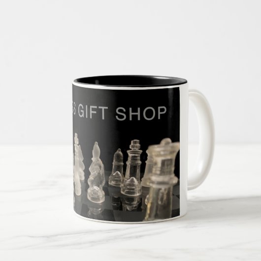 Mok in zwart-wit. (Voorkant rechts)