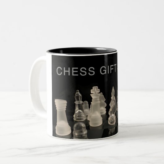 Mok in zwart-wit. (Voorkant links)