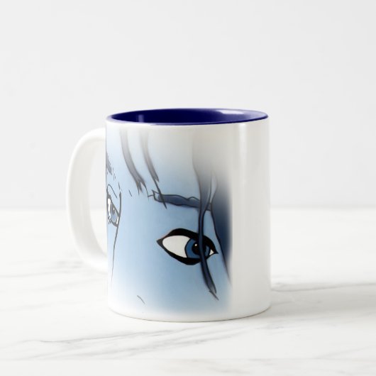 Mok - Killer Queen Detail (Voorkant links)