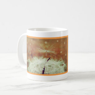 Mok koffie in het najaar
