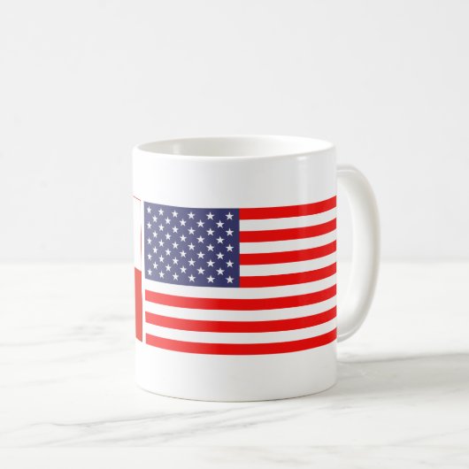 Mok koffie onder de vlag van een Pools-Amerikaans  (Voorkant rechts)