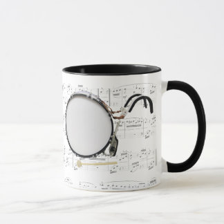 Mok - Marching Bass Drum met tapemuziek