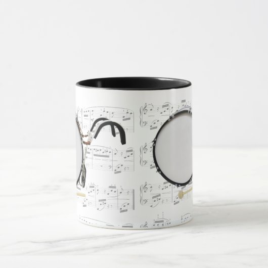 Mok - Marching Bass Drum met tapemuziek (Midden)