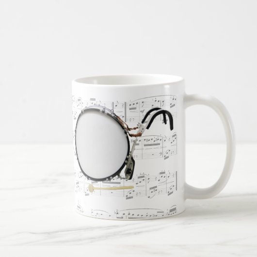 Mok - Marching Bass Drum met tapemuziek (Rechts)