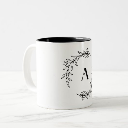 Mok met A-alfabet (Voorkant links)