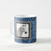 Mok met blauwe omlijnde paarden (Voorkant links)