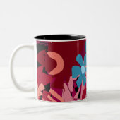 mok met bloemmotief (Links)