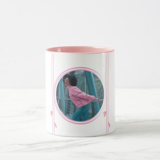 Mok met een roze touch en aangepaste foto (Midden)