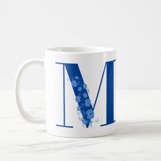 Mok met Floral monogram M (Links)