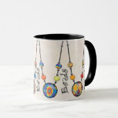 Mok met helder gekleurde kralen (Voorkant rechts)