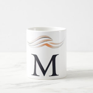 Mok met logo letter "M"