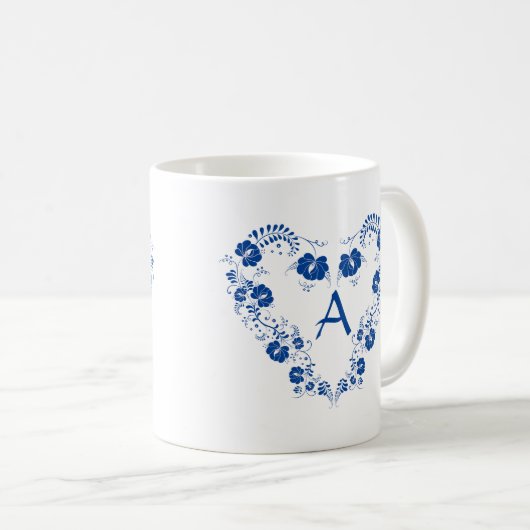 Mok met monogram en het blauw hart symbool (Voorkant rechts)