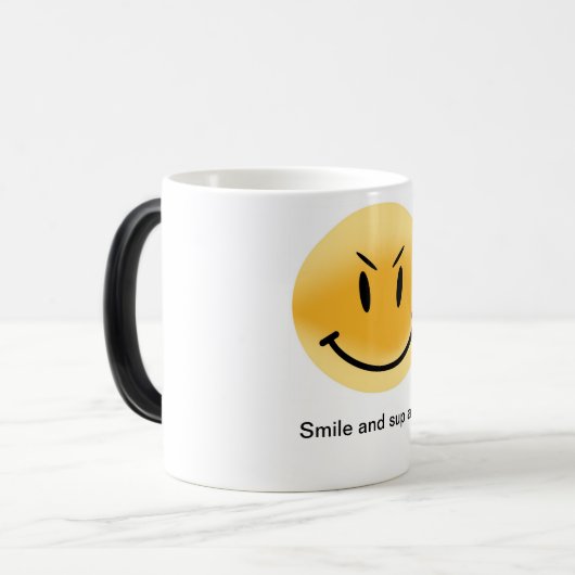 Mok met morphing glimlach (Voorkant links)